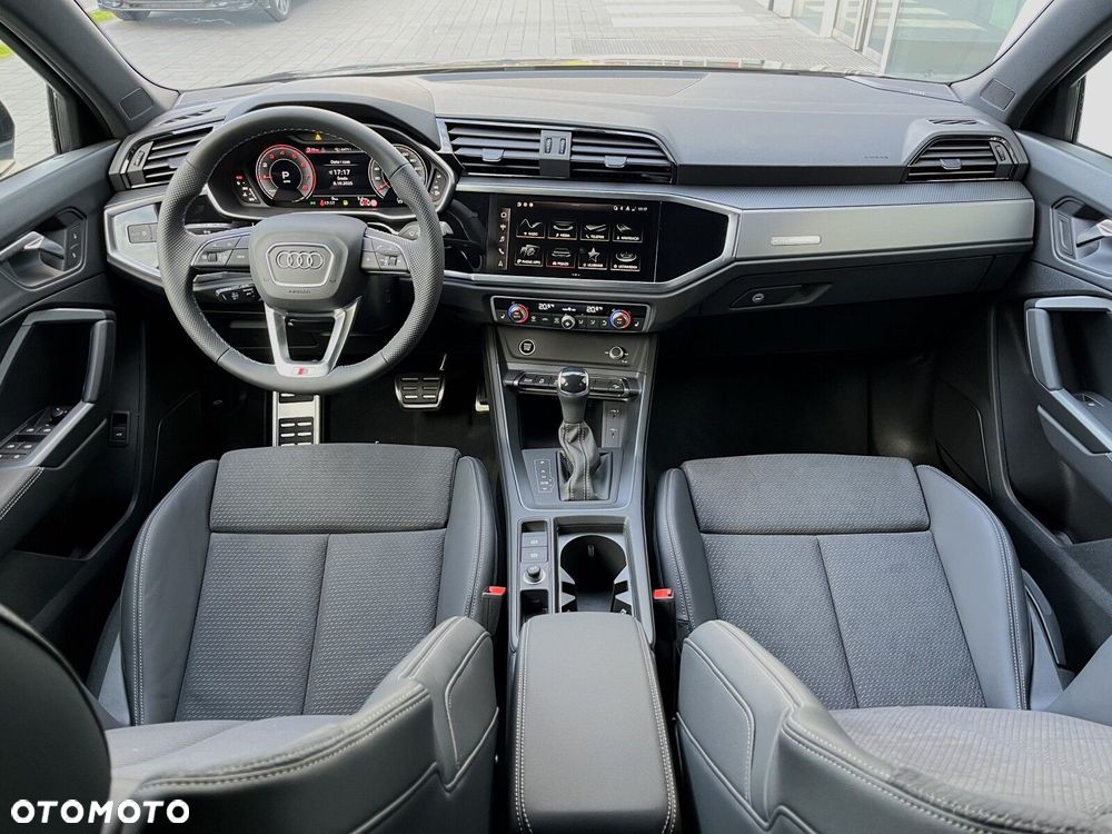 Audi Q3 Sportback - 14