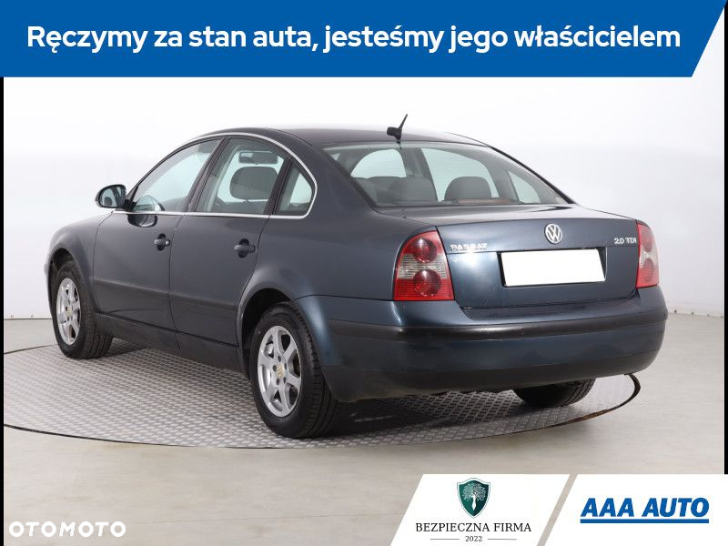 Volkswagen Passat - 5