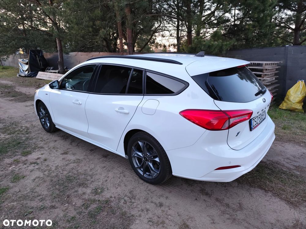 Ford Focus 1.0 EcoBoost Hybrid ST-LINE STYLE - 11