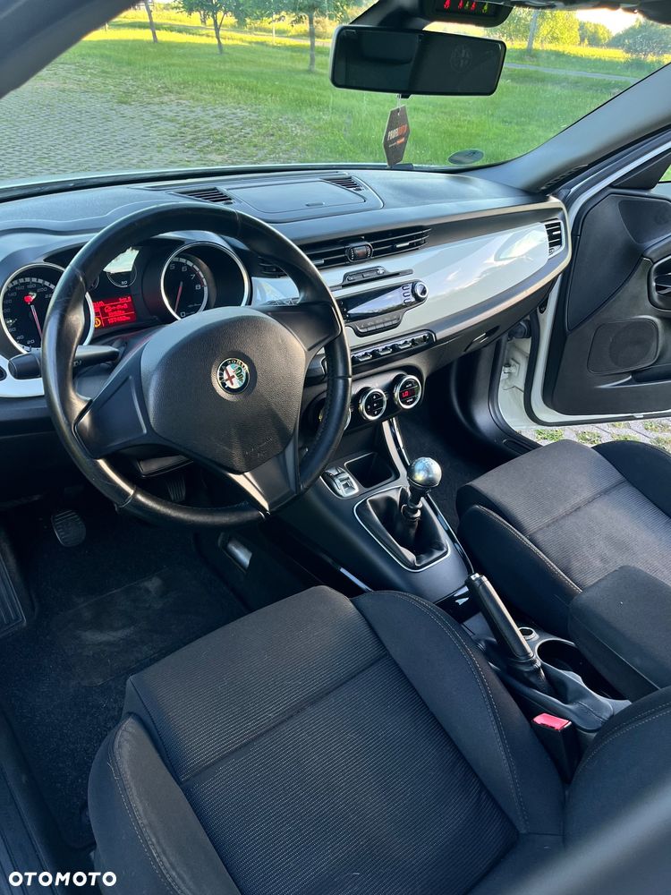 Alfa Romeo Giulietta 1.4 TB Veloce - 9