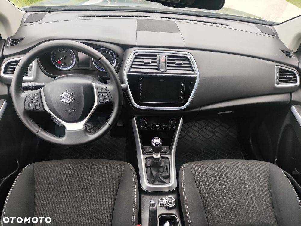 Suzuki SX4 S-Cross 1.4 T Premium 4WD - 15