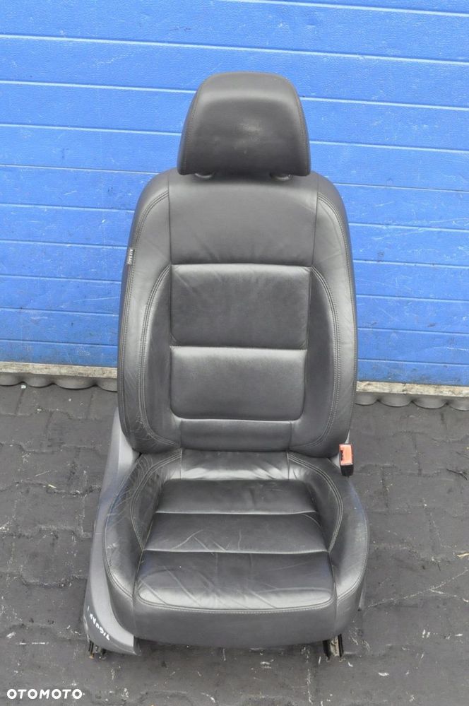 VOLKSWAGEN TIGUAN I FOTEL PASAŻERA SKÓRA - 1