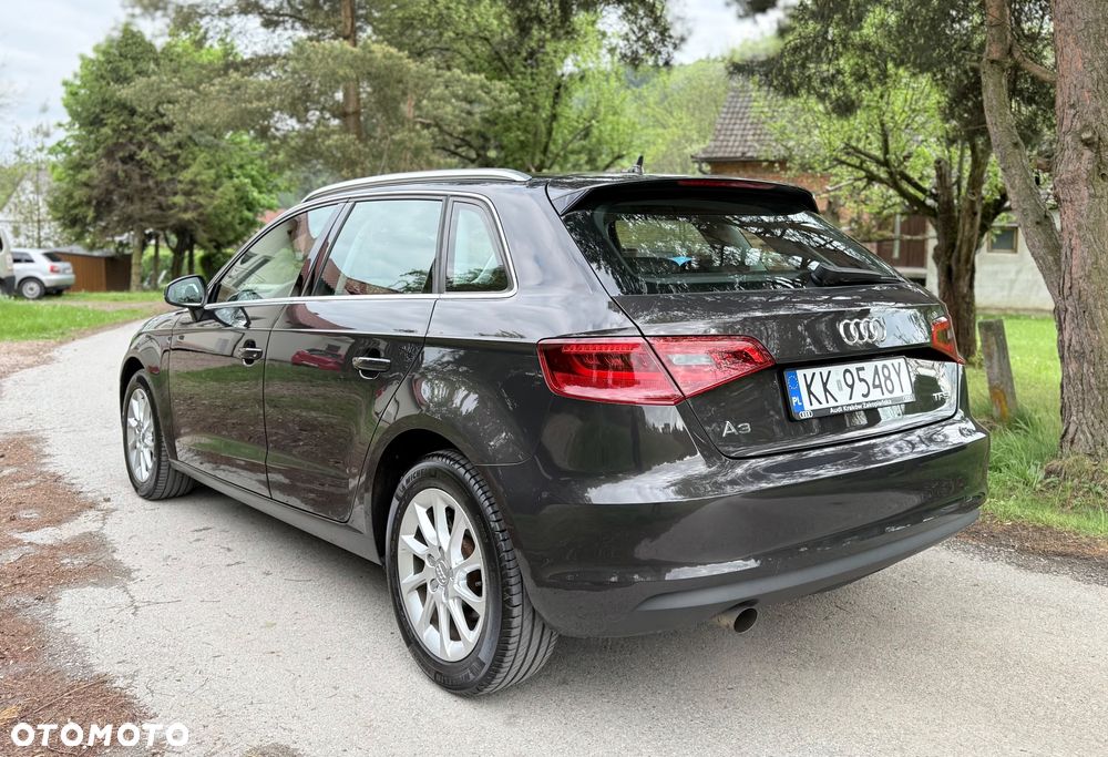 Audi A3 Sportback 1.2 TFSI Attraction S tronic - 10