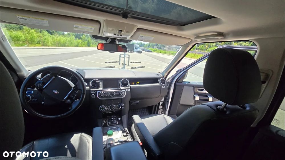 Land Rover Discovery 3.0 V6 SC Landmark - 24