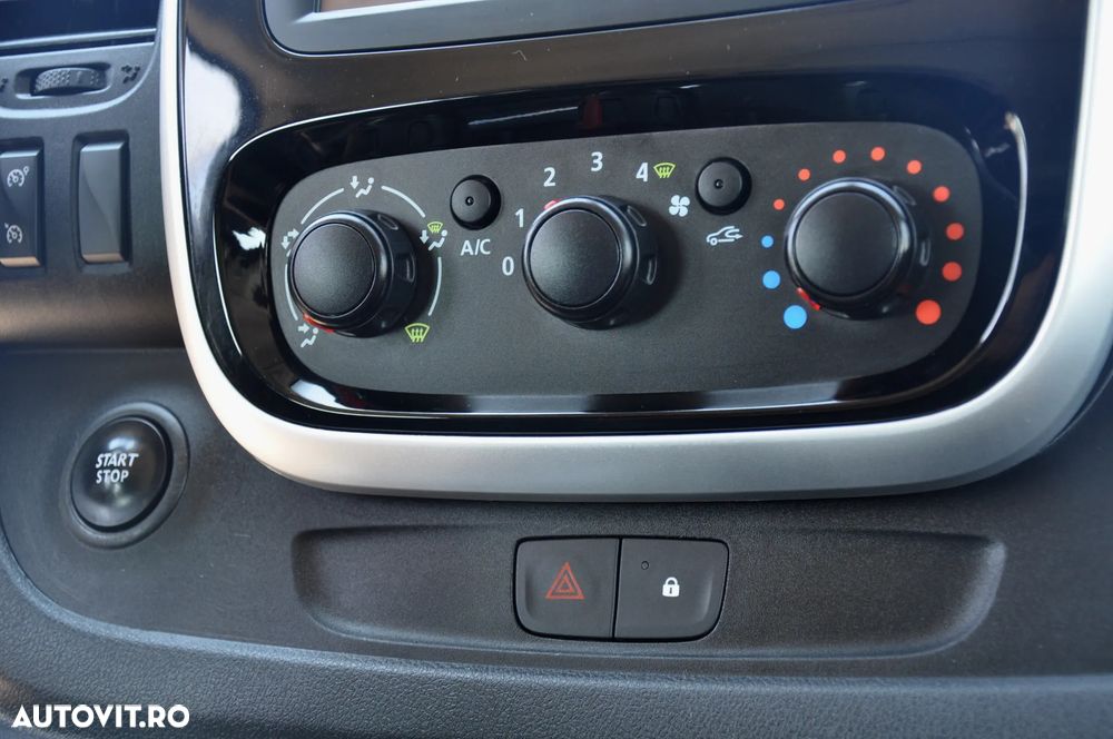 Renault Trafic - 21