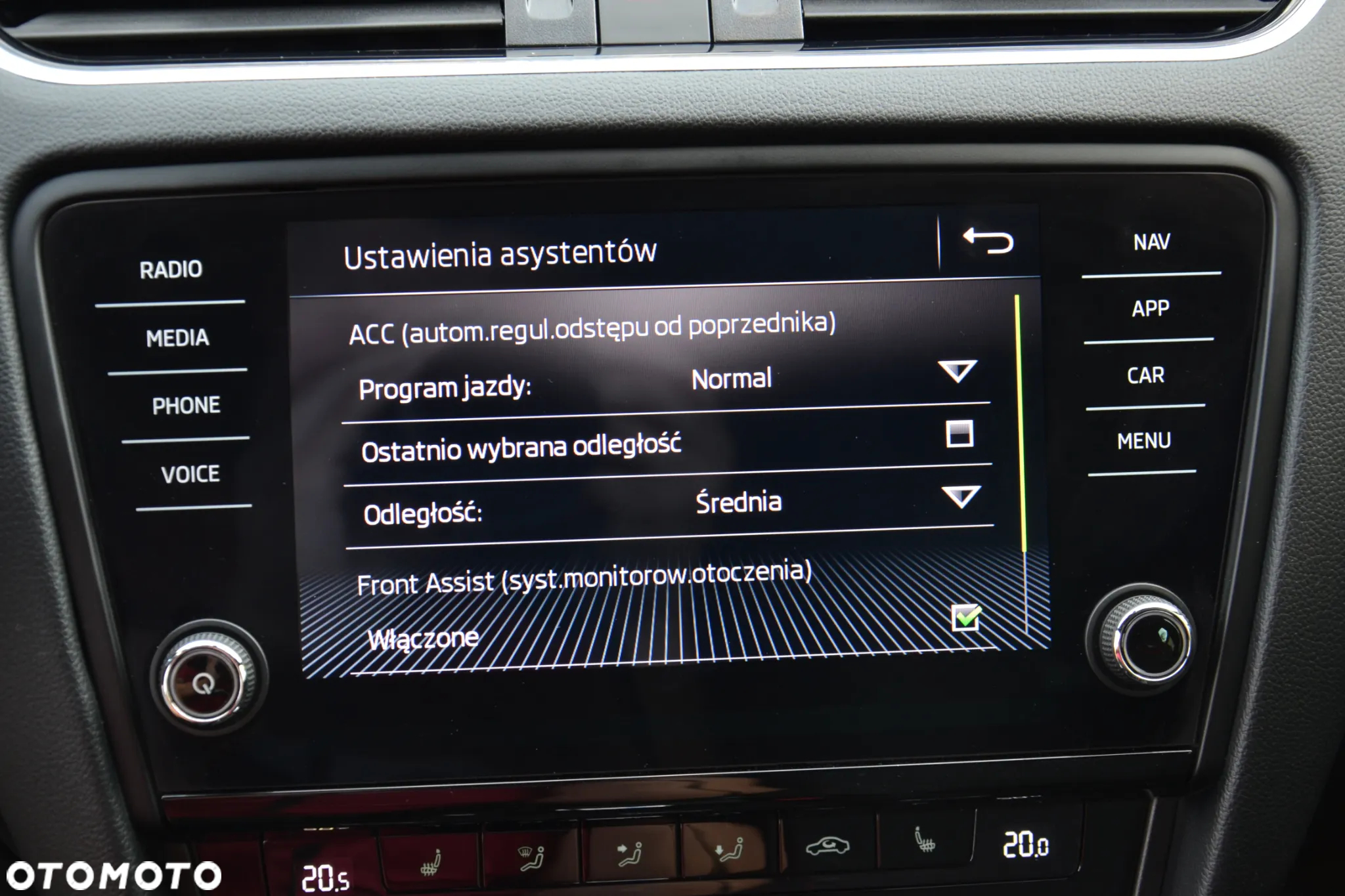 Skoda Octavia Combi 2.0 TSI DSG RS - 26