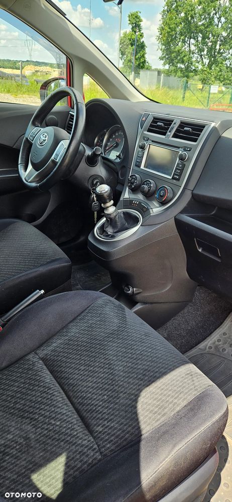 Toyota Verso S - 15