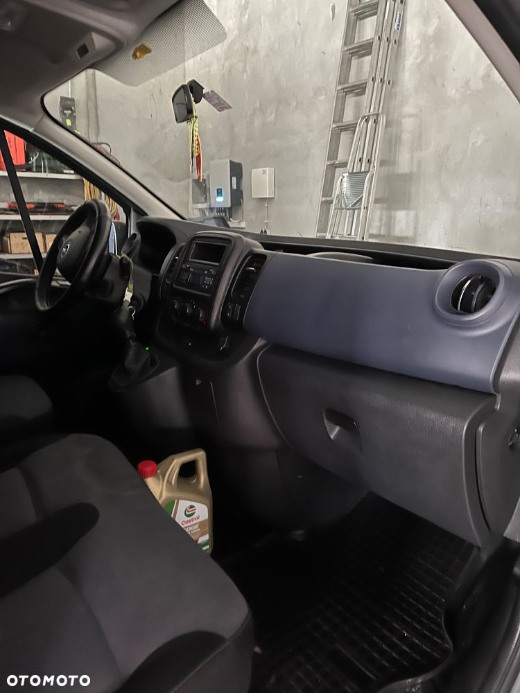Opel Vivaro - 5