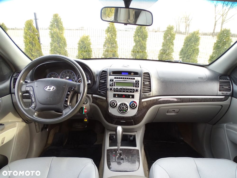 Hyundai Santa Fe - 4