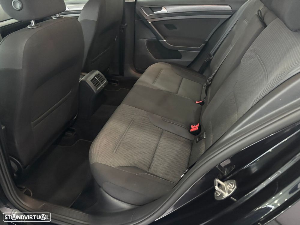 VW Golf 1.6 TDI Stream - 10