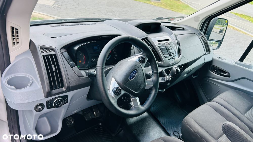 Ford Transit - 27
