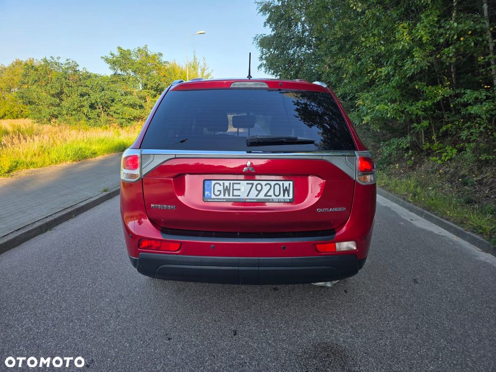 Mitsubishi Outlander 2.0 Intense + 2WD - 14