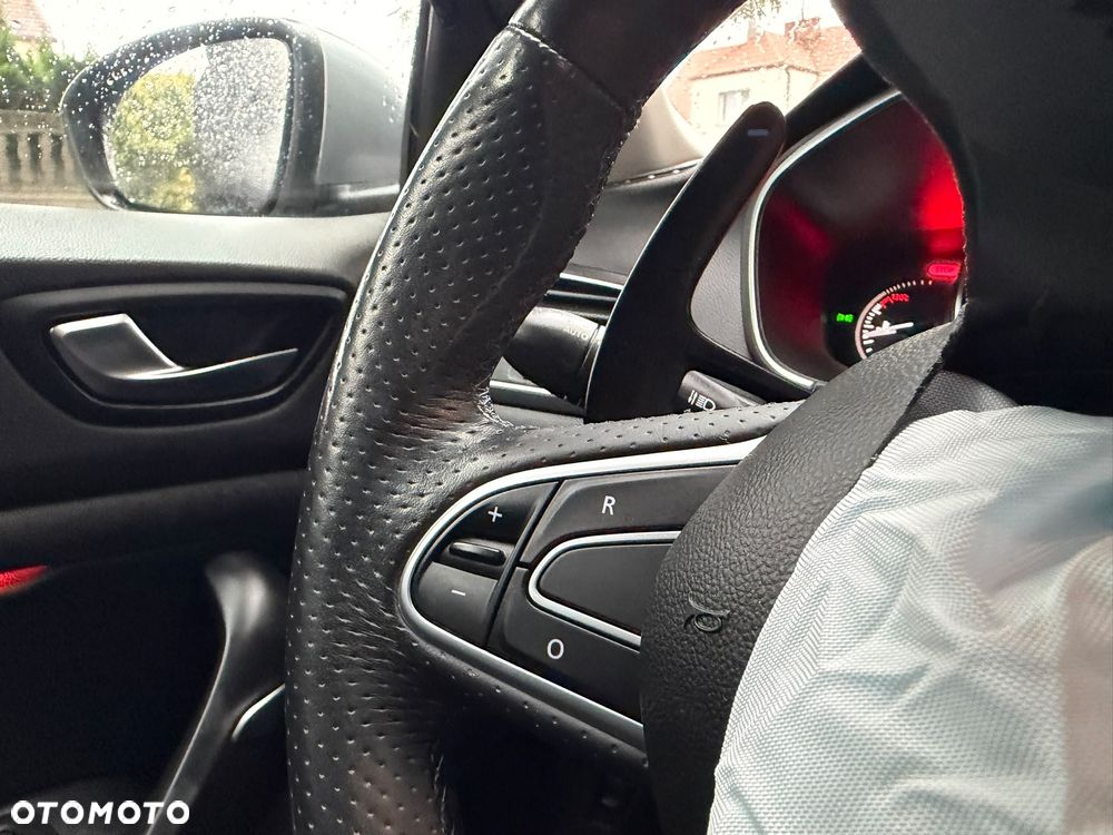 Renault Megane 1.6 TCe GT EDC - 24