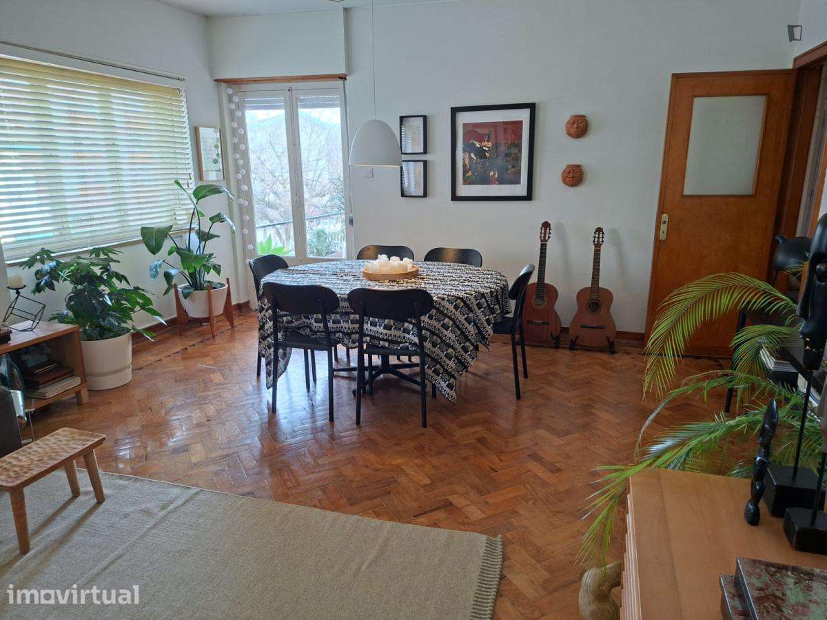 Quarto - localizado em Carcavelos Lisbon - Grande imagem: 5/7
