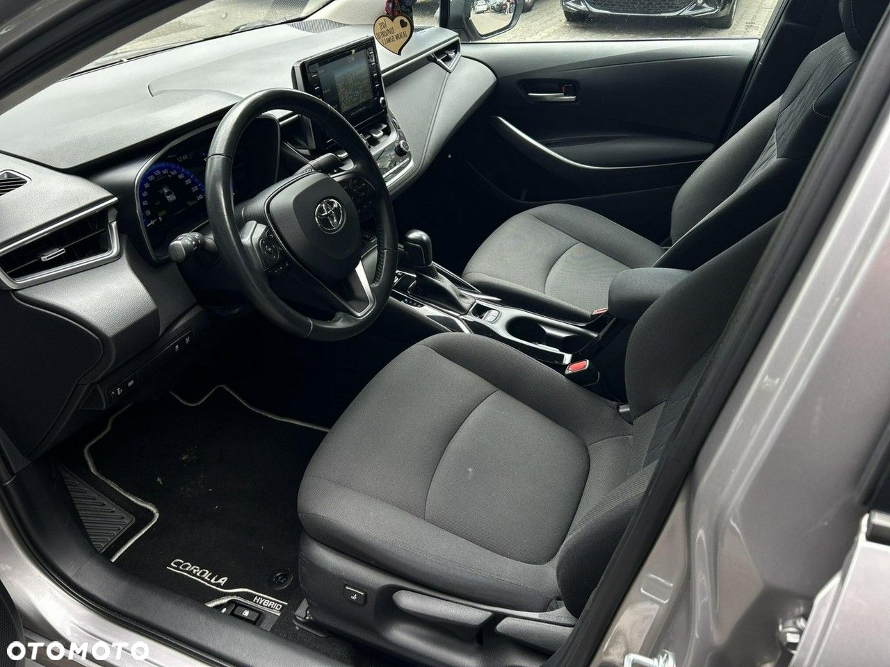 Toyota Corolla - 13