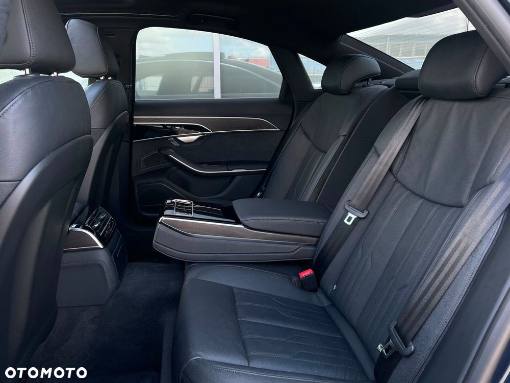 Audi A8 - 13