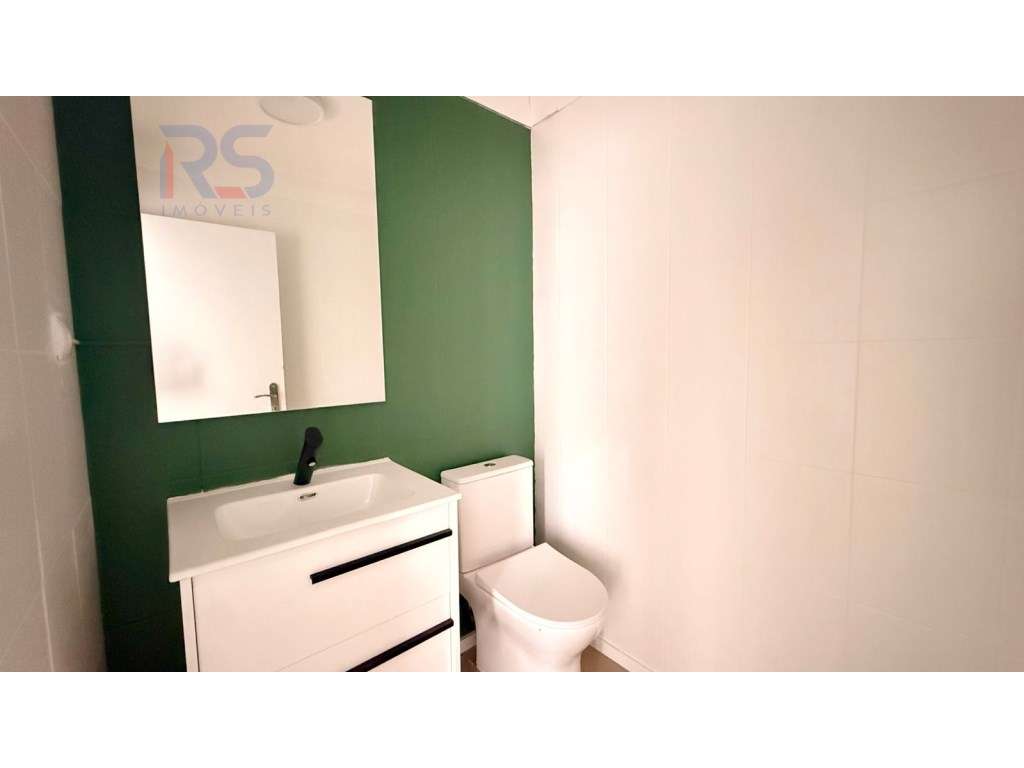 T3 renovado c/varanda e garagem (2 andar sem elevador) - Grande imagem: 3/24