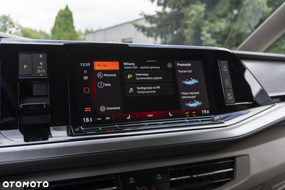 Volkswagen Multivan - 28