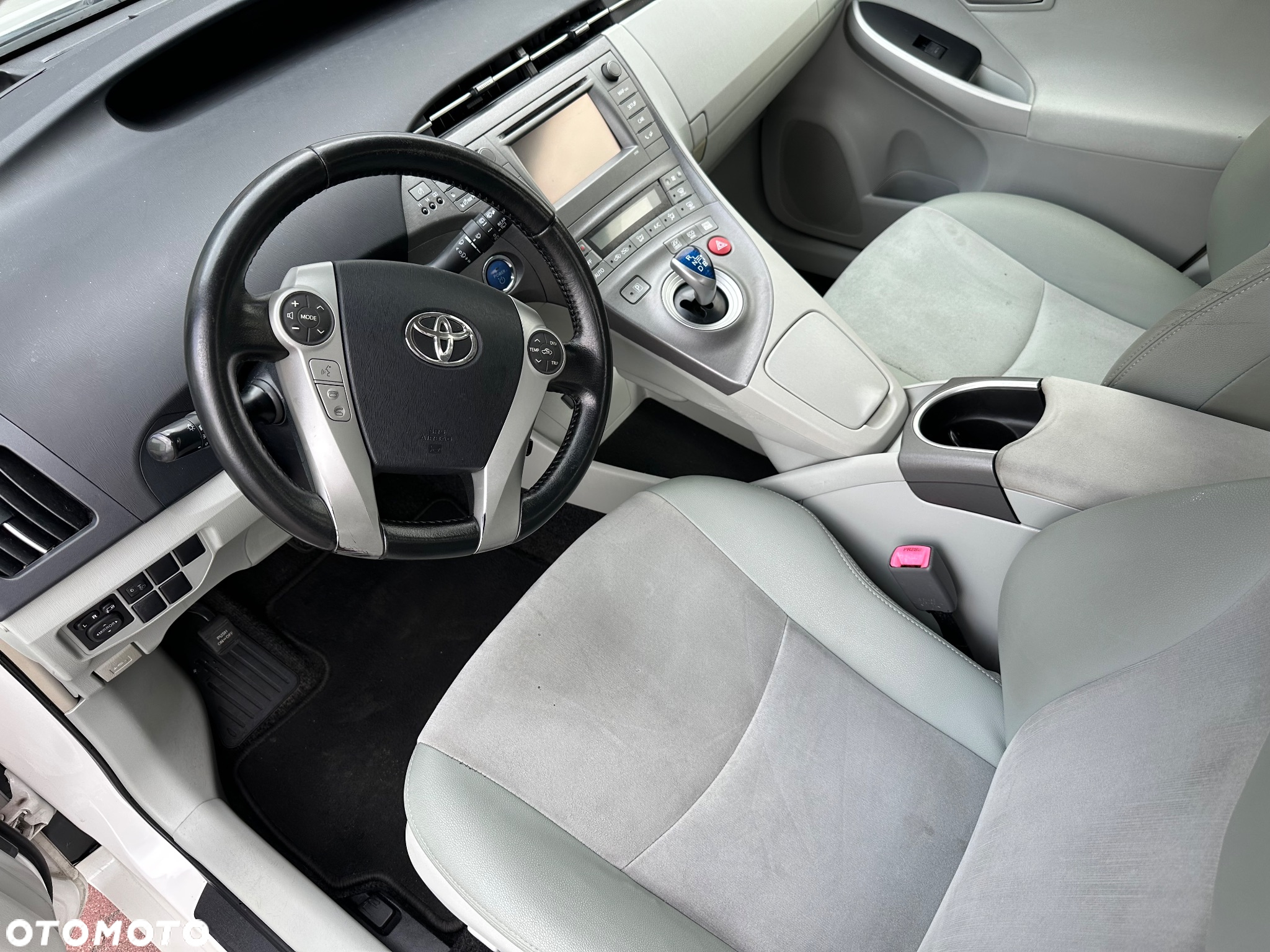 Toyota Prius - 5