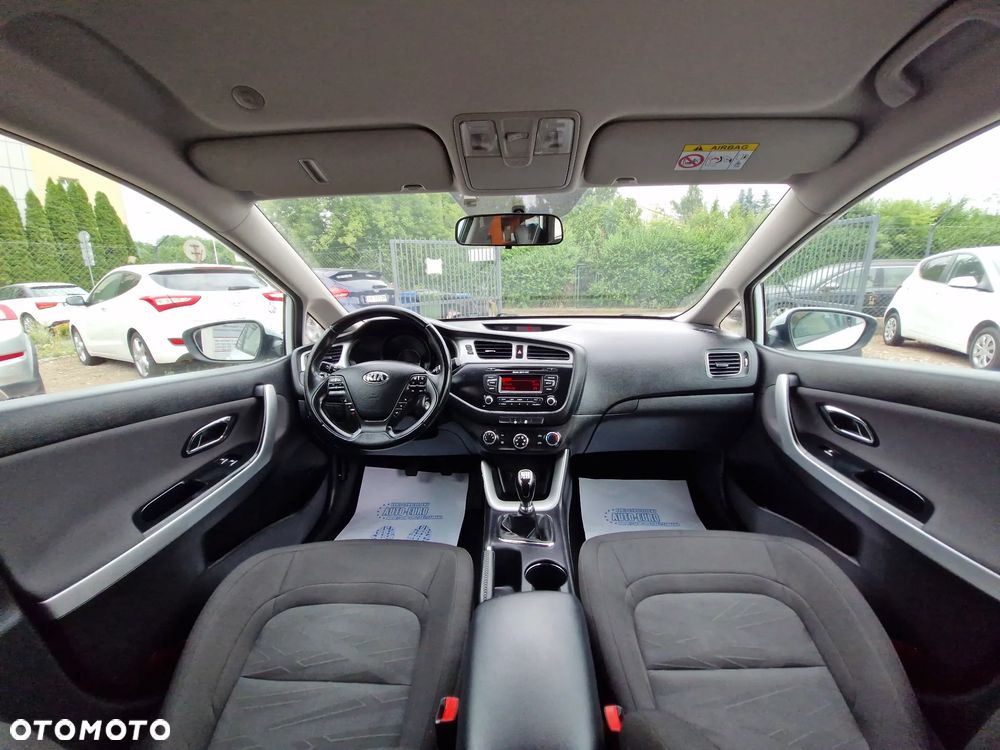 Kia Ceed 1.4 CVVT Attract - 25