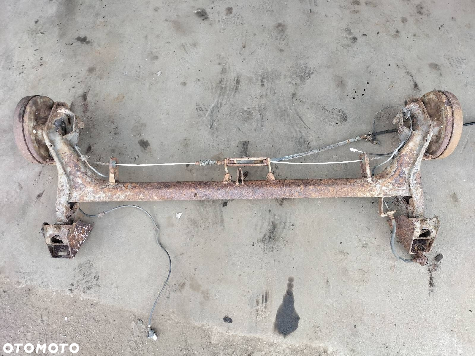 BELKA OŚ ZAWIESZENIA TYŁ BĘBNY Z ABS MAZDA DEMIO I 96-02 - 6