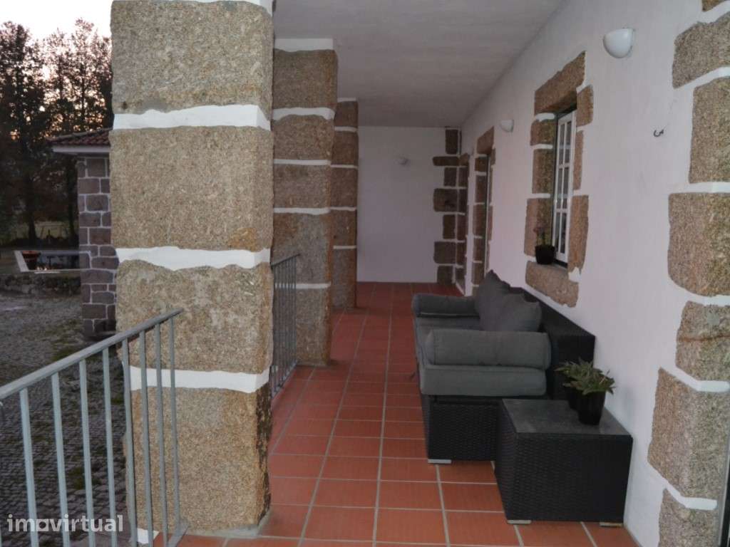 Moradia T3 c/ piscina, em Valpedre - Penafiel. - Grande imagem: 4/43