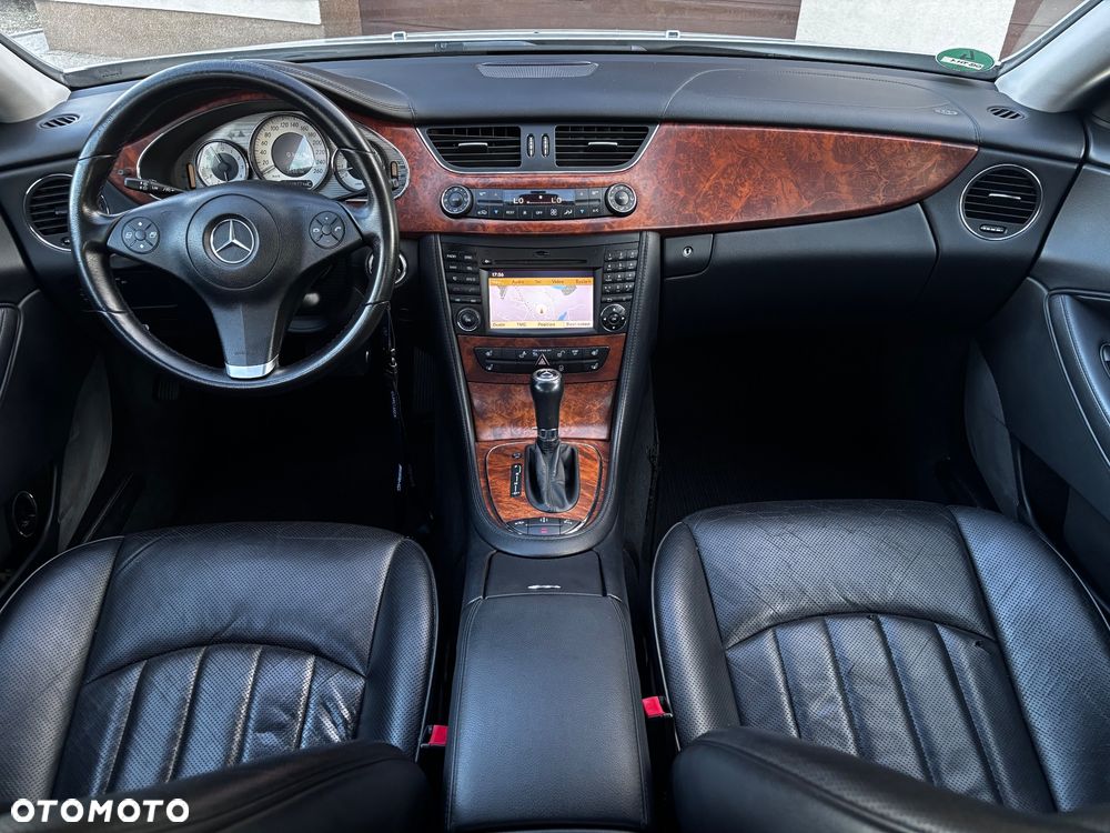 Mercedes-Benz CLS - 16