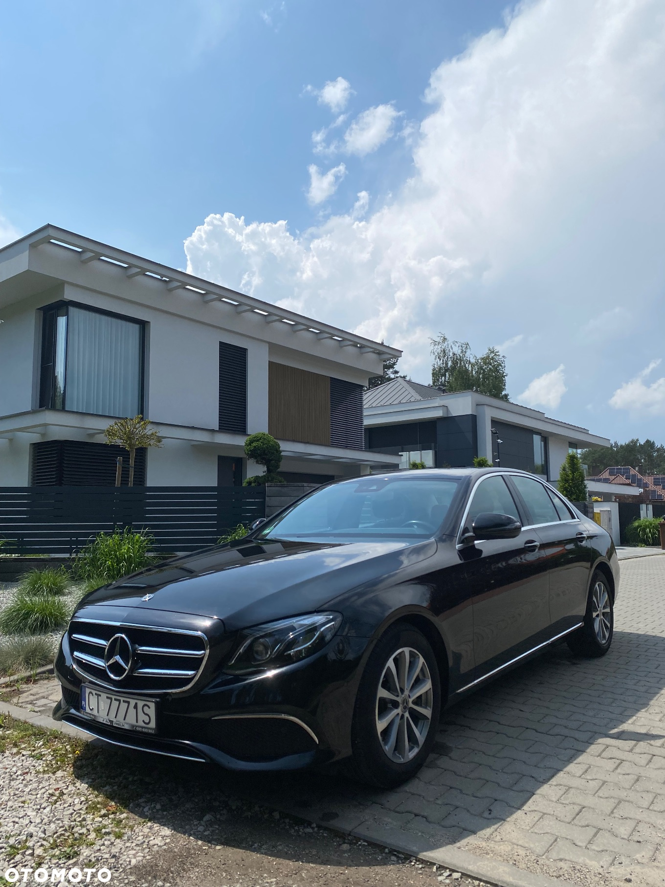 Mercedes-Benz Klasa E 220 d 4-Matic 9G-TRONIC - 4