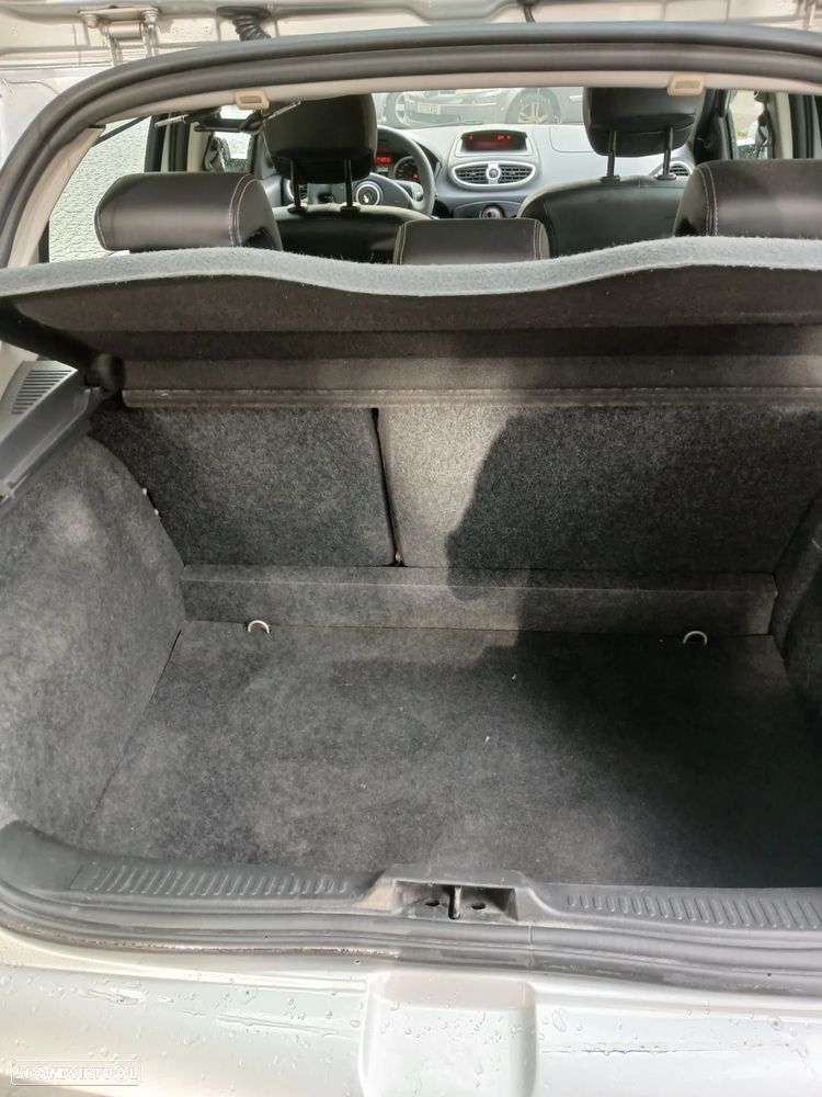 Renault Clio 1.5 dCi 85 FAP Dynamique - 8