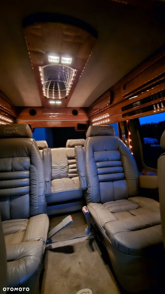 Chevrolet Astro - 11