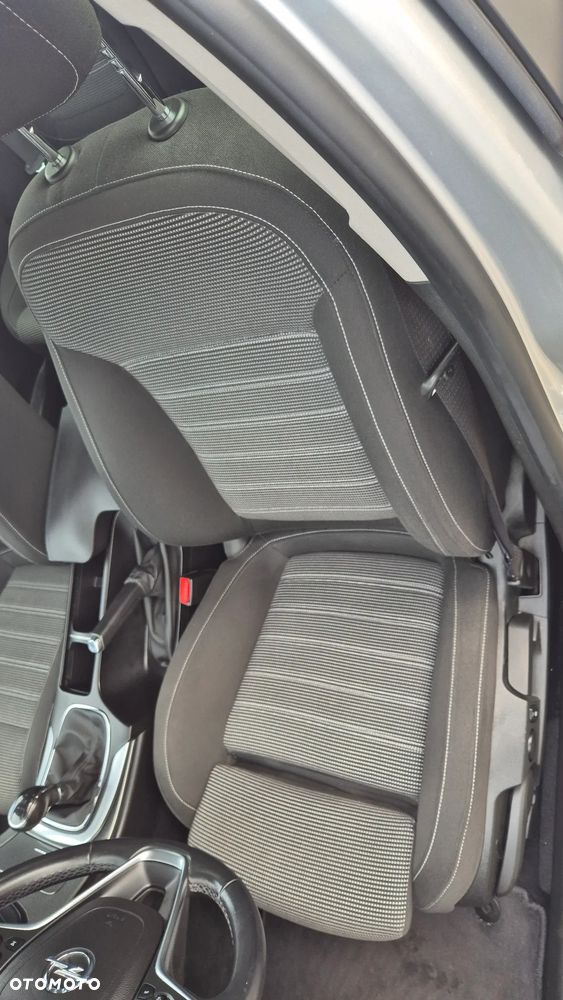 Opel Insignia A Sports Tourer 13-17 - 18