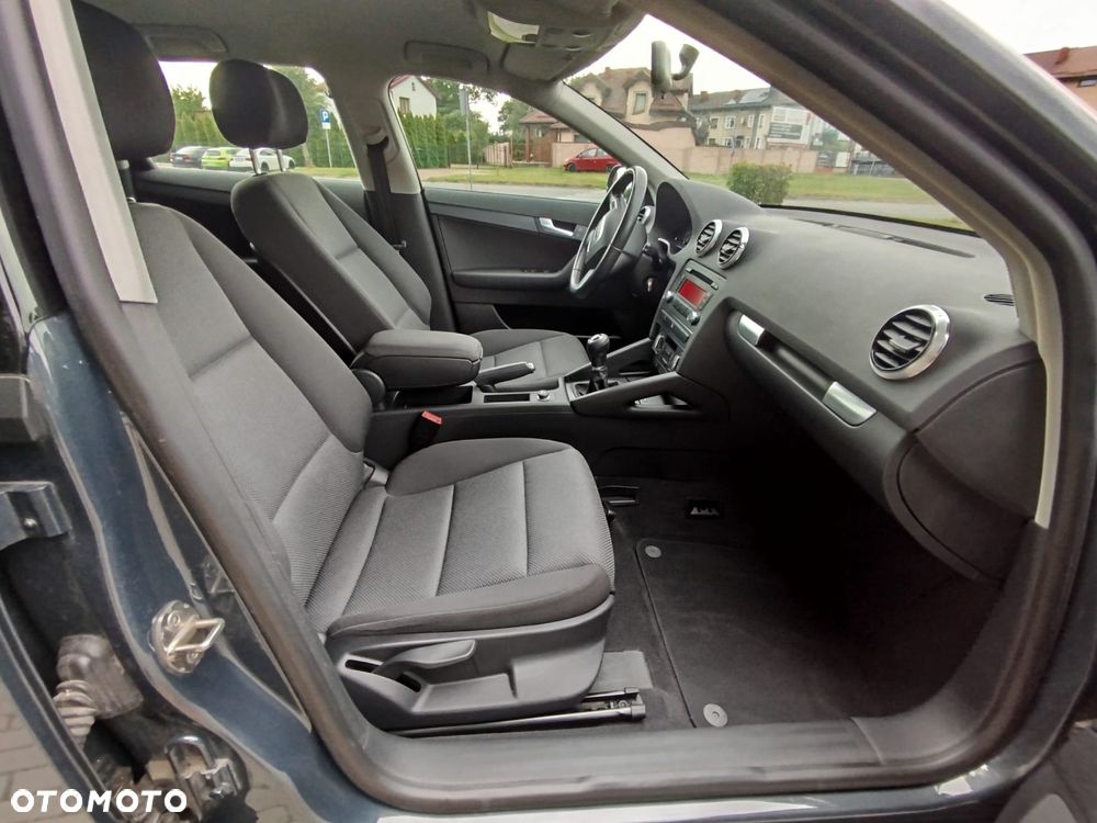 Audi A3 Sportback 1.6 Ambition - 25