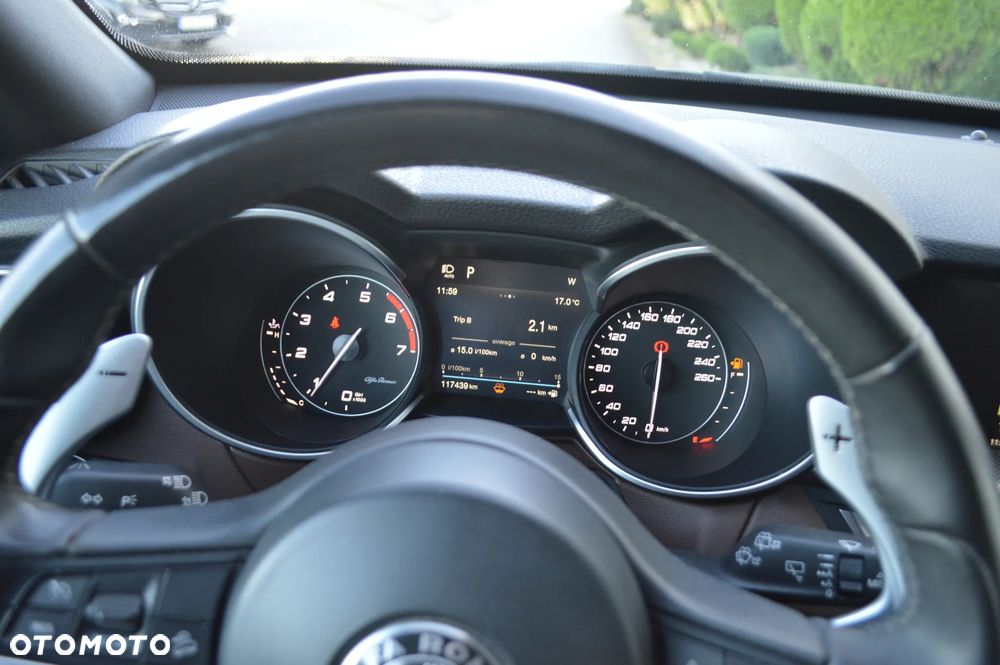Alfa Romeo Stelvio - 21