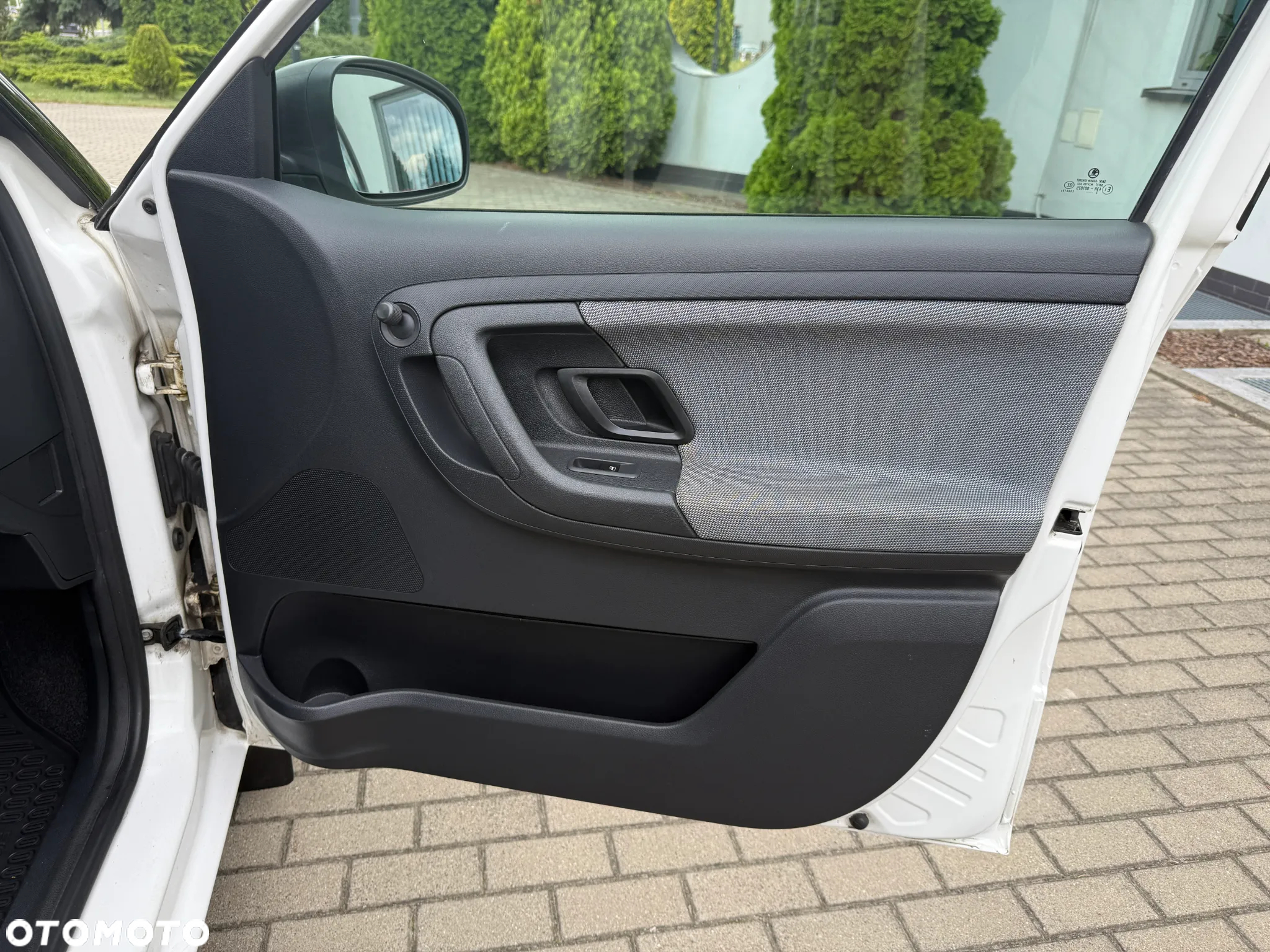 Skoda Fabia 1.4 16V Ambition Plus - 29