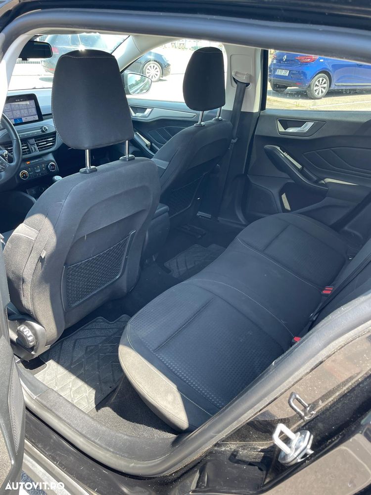 Ford Focus 1.0 EcoBoost Connected - 9