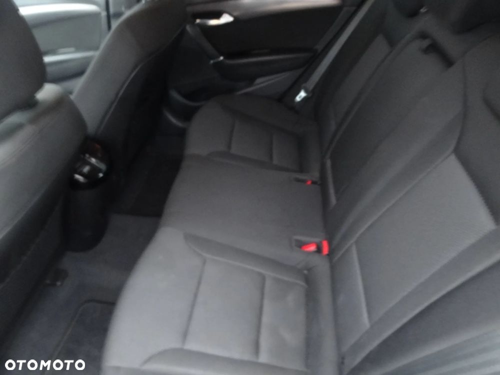 Hyundai i40 1.7 CRDi Automatik Premium - 11