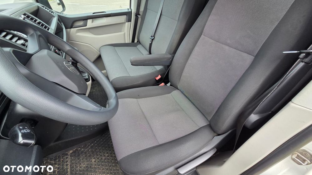 Volkswagen Transporter T6 - 11