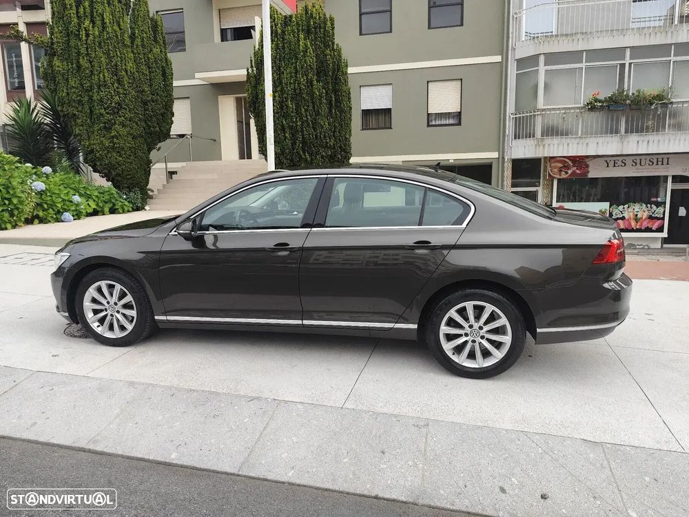 VW Passat 2.0 TDI Highline DSG - 7