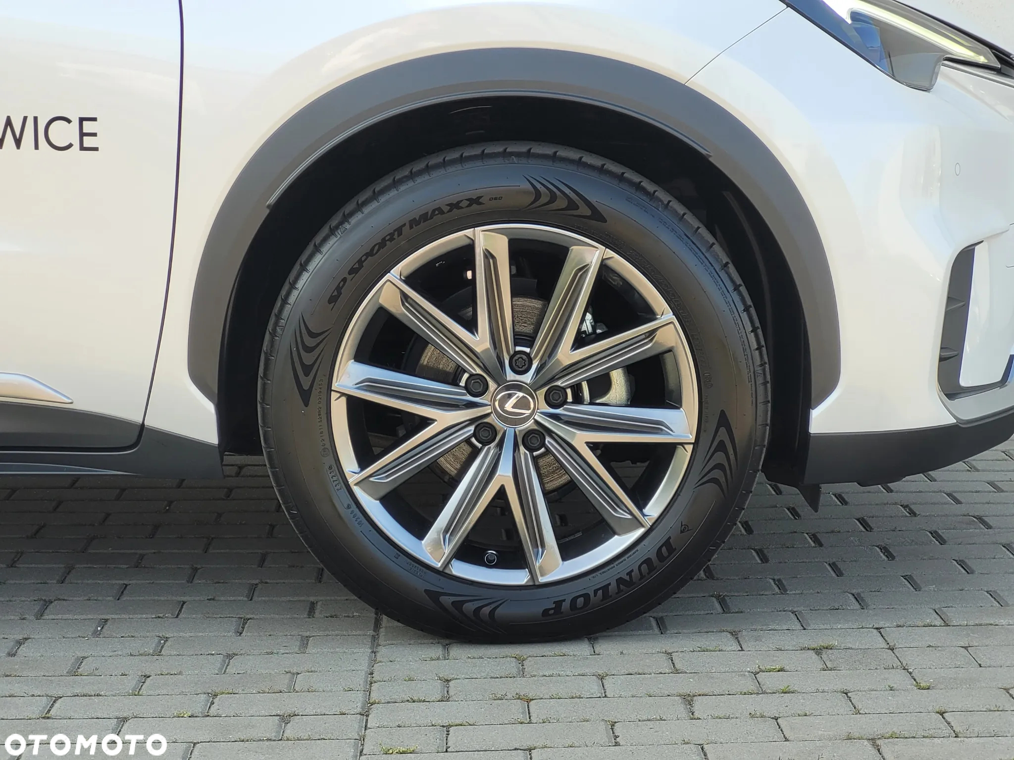 Lexus LBX 1.5 Hybrid Relax AWD - 11