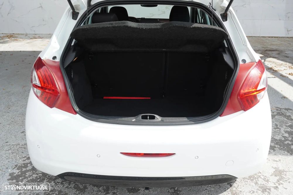 Peugeot 208 1.4 HDi Access - 17