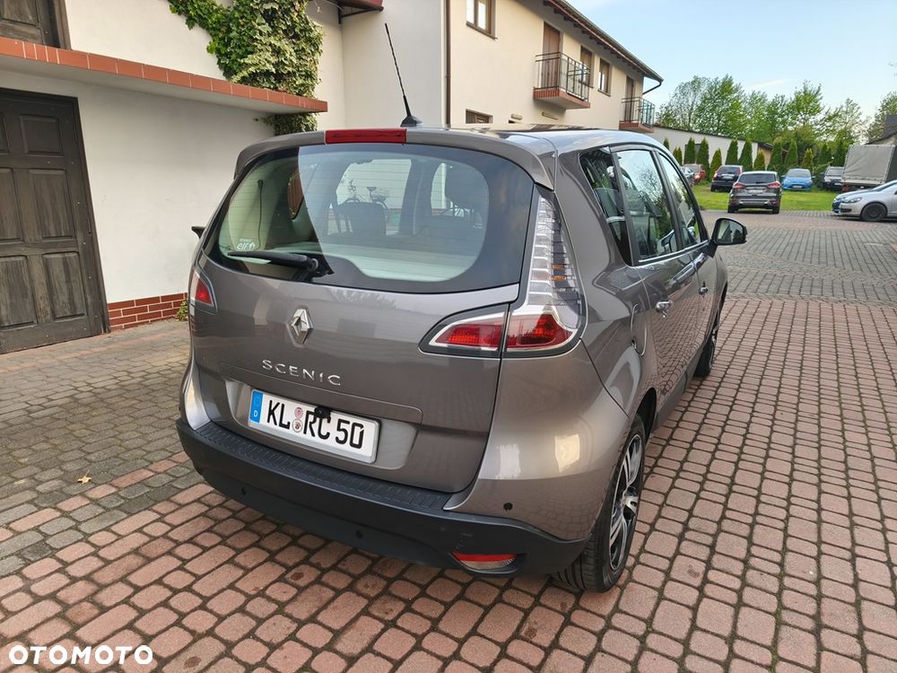 Renault Scenic 1.6 16V 110 TomTom Edition - 11