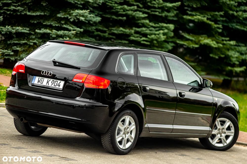 Audi A3 Sportback 1.6 Ambiente - 13