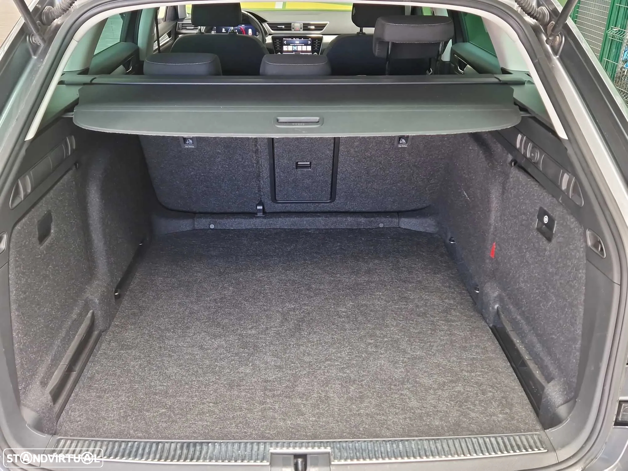 Skoda Superb Break 2.0 TDI DSG - 8