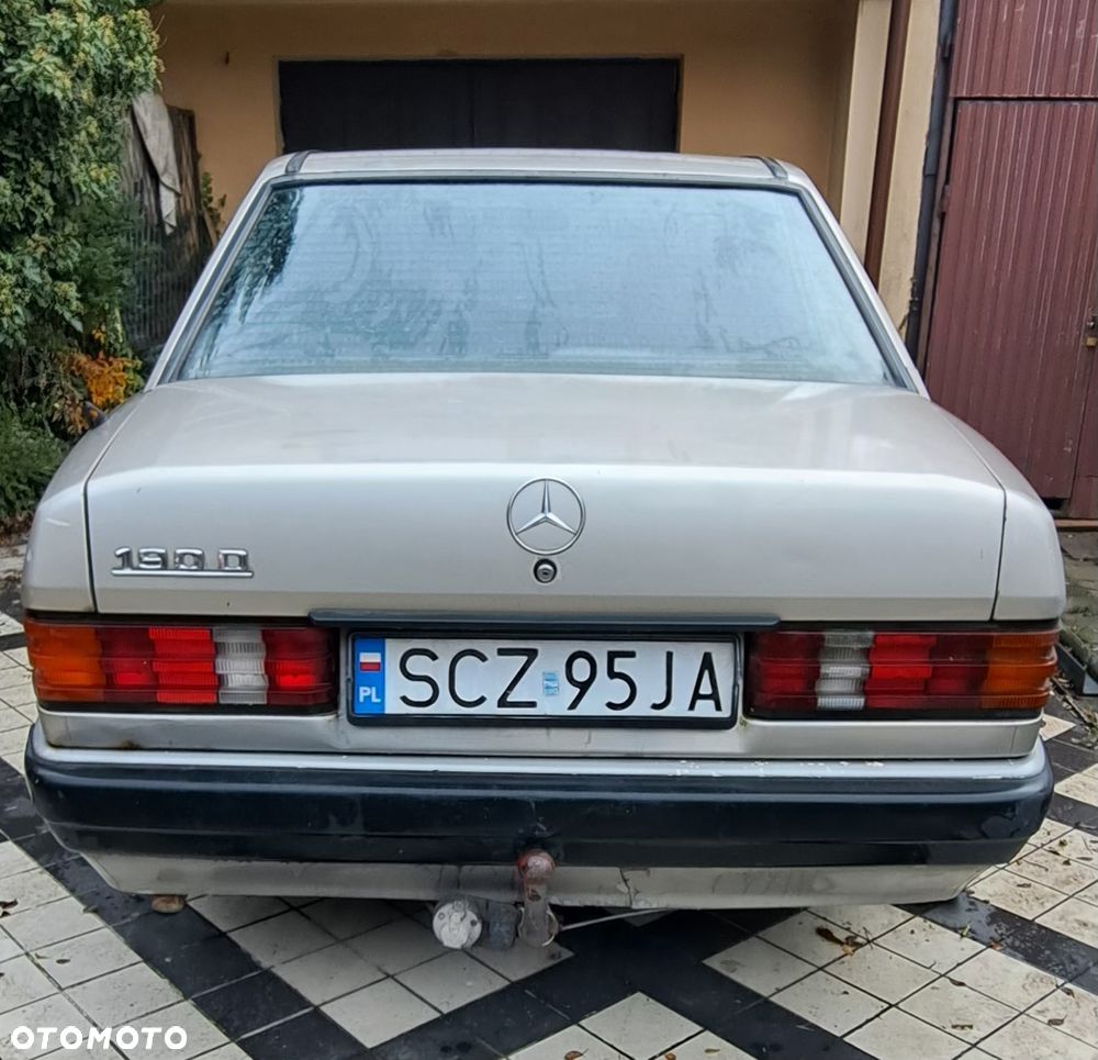 Mercedes-Benz W201 (190) - 6
