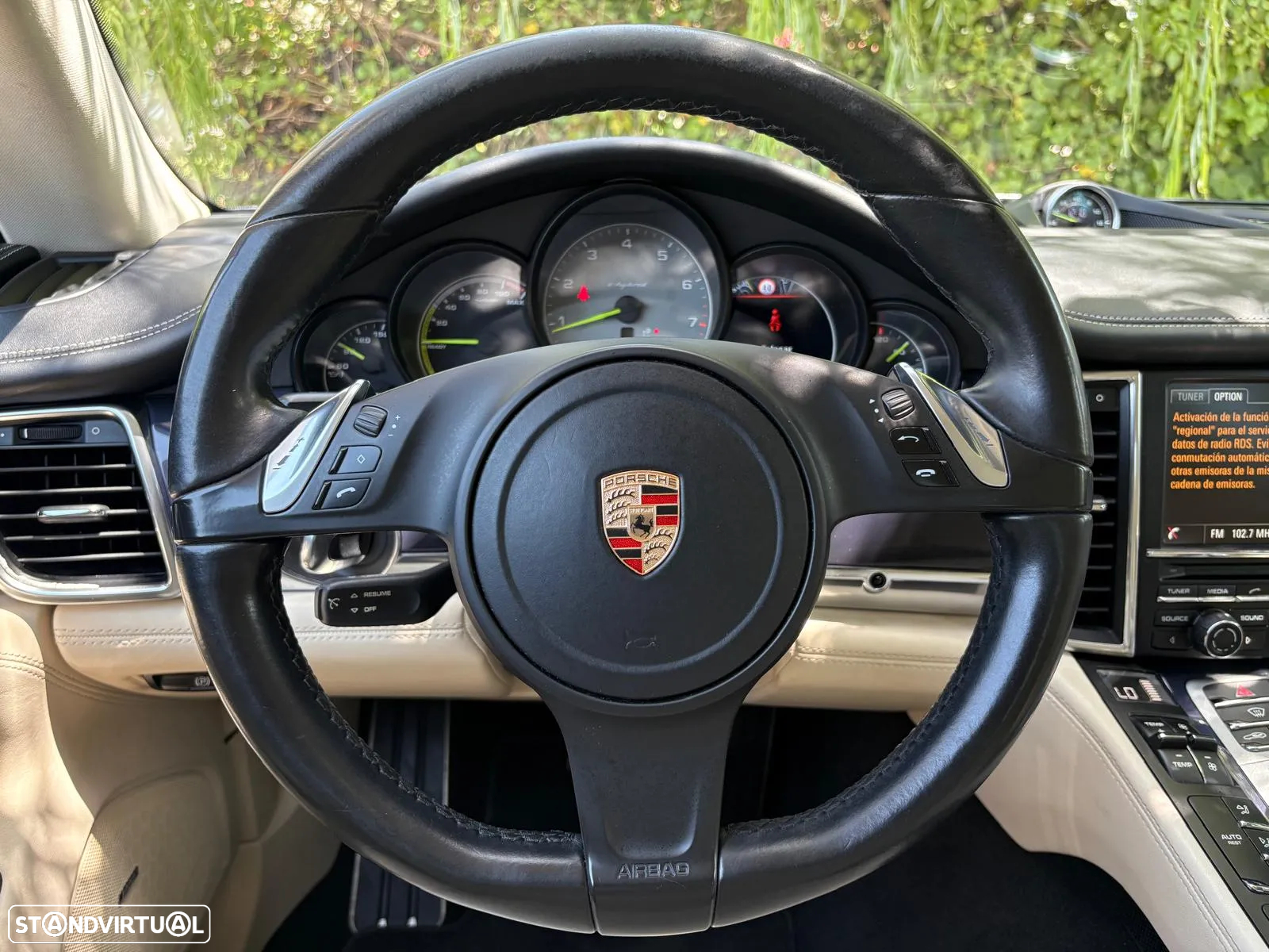 Porsche Panamera 4 E-Hybrid - 16