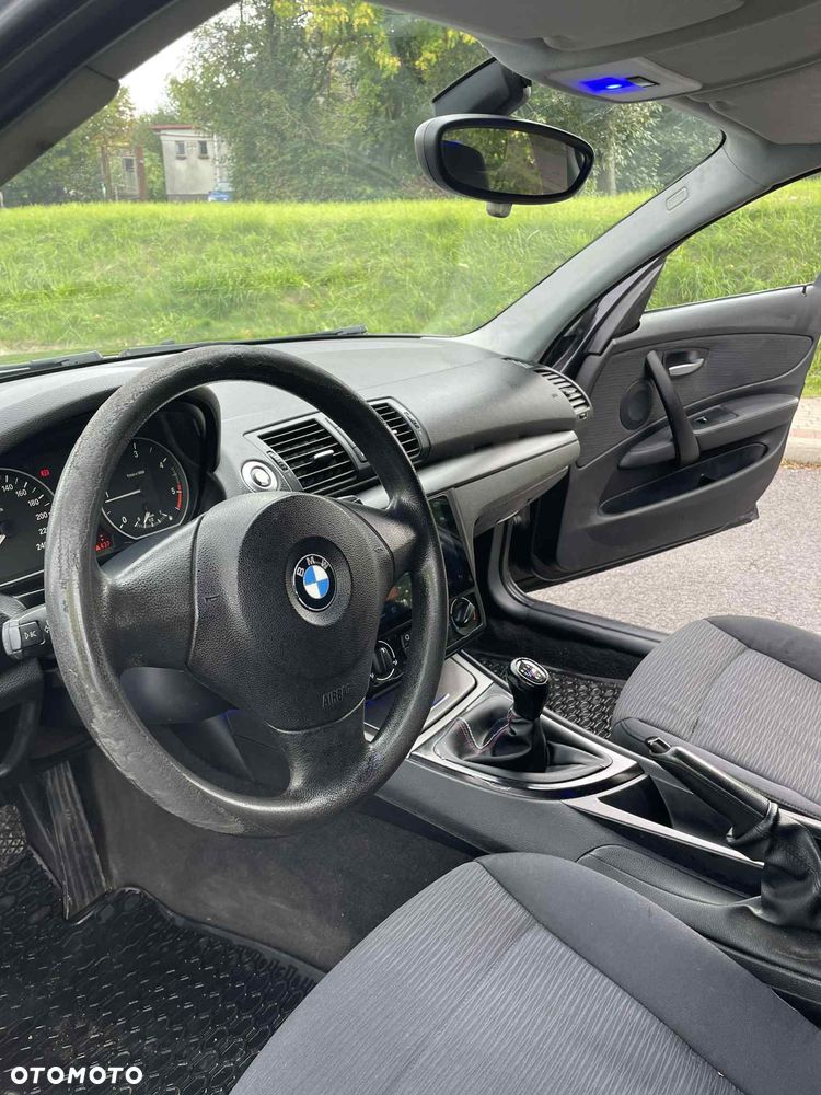 BMW Seria 1 118d - 5