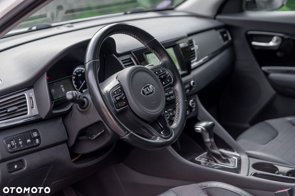 Kia Niro 1.6 GDI Hybrid L - 23