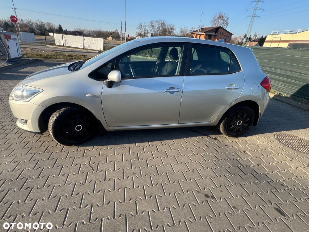 Toyota Auris - 18