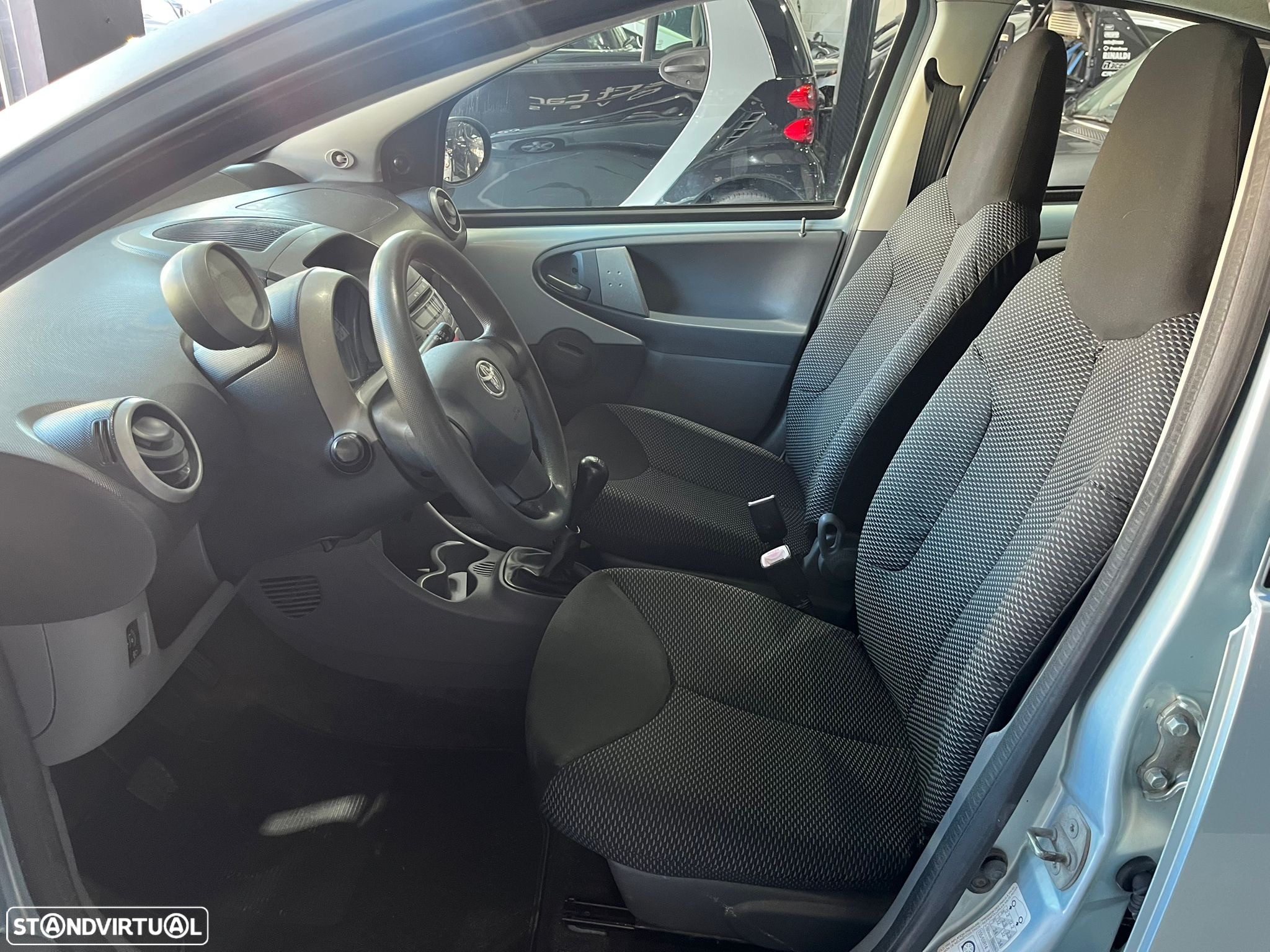 Toyota Aygo 1.0 Blue Edition - 10