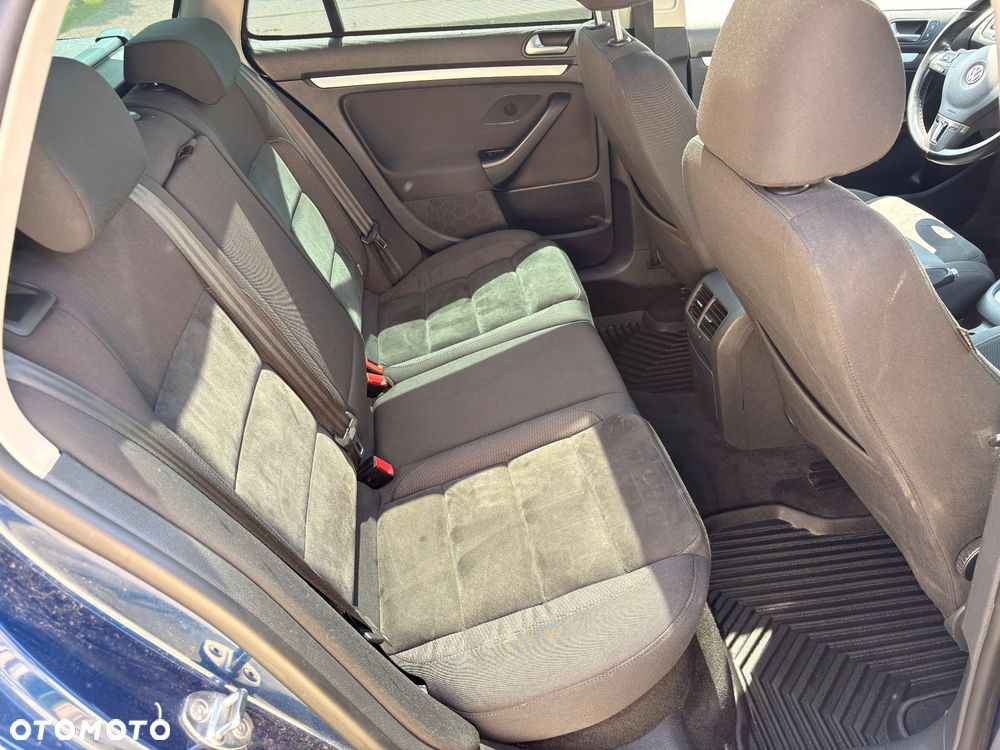 Volkswagen Golf 2.0 TDI DPF DSG Highline - 10